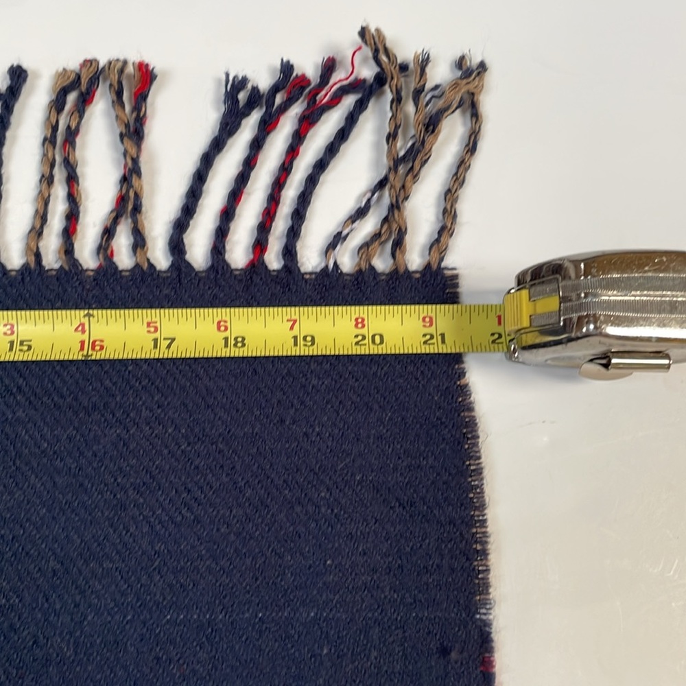 Banana republic men’s winter scarf - Picture 4 of 5